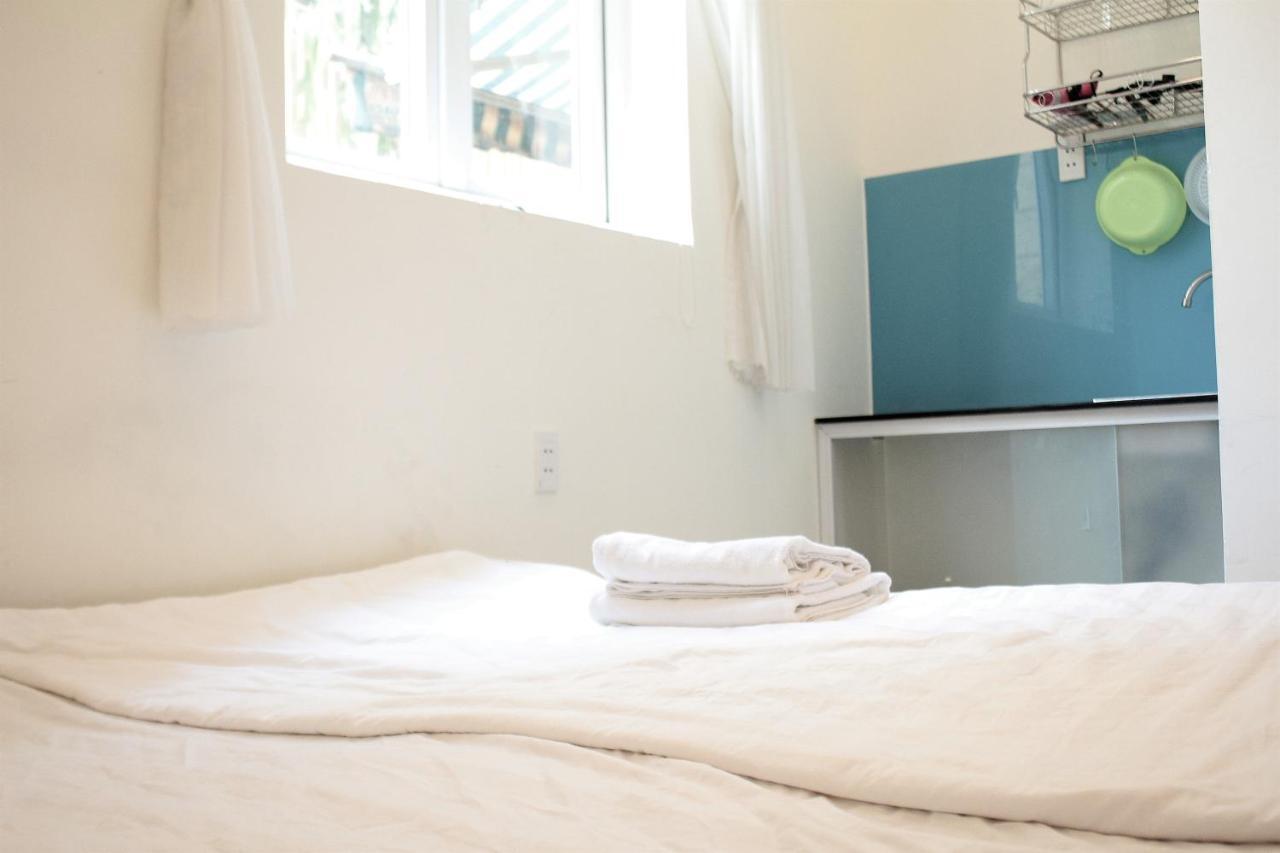 Auhome Minimalist Apartment Хошимин Екстериор снимка